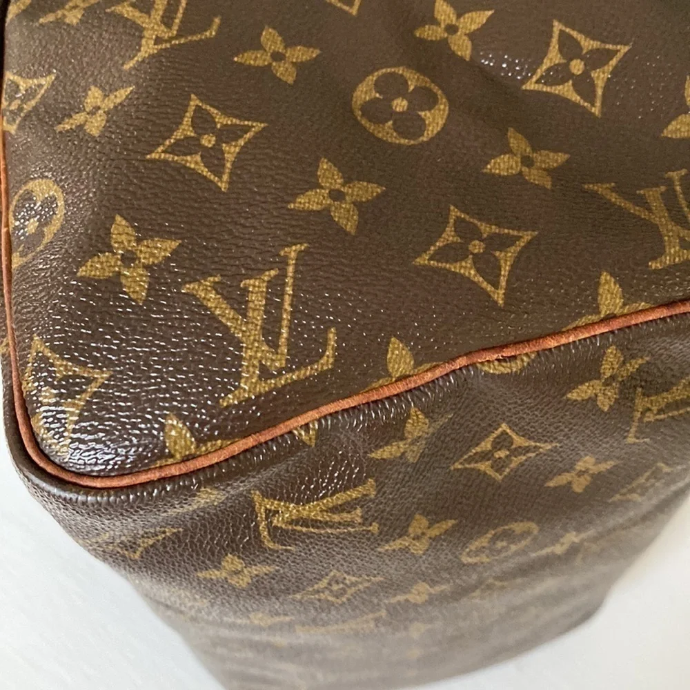 Louis Vuitton Monogram Speedy 30
